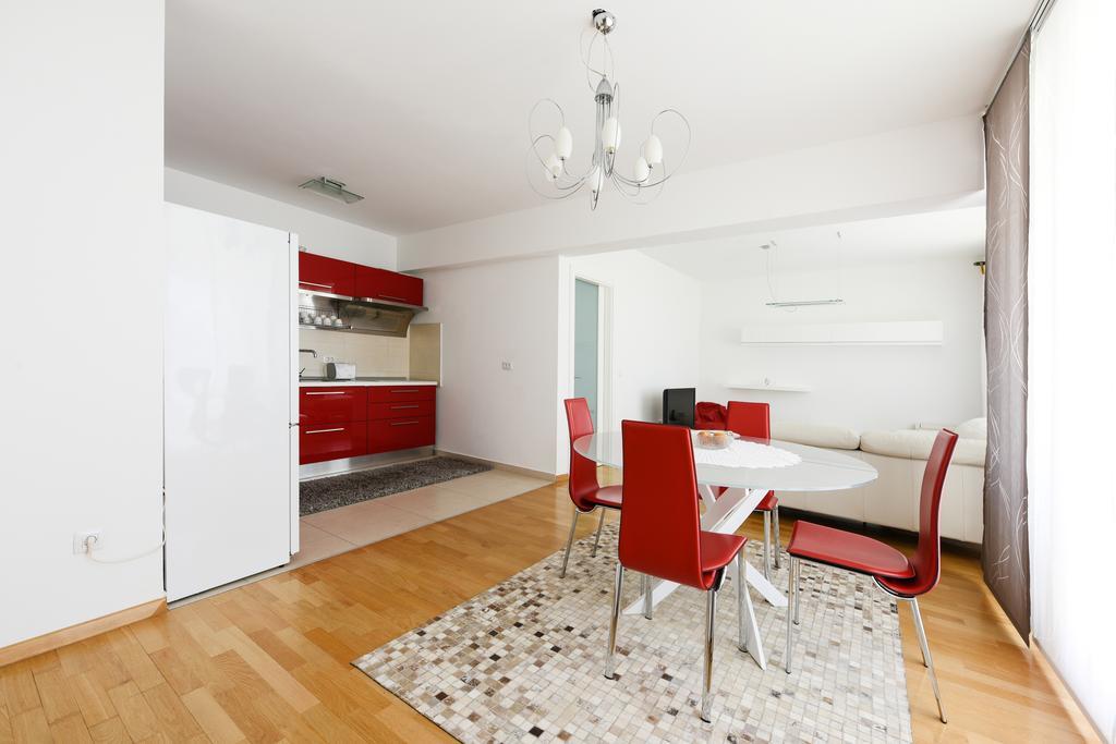 M&D Apartment Zadar Buitenkant foto
