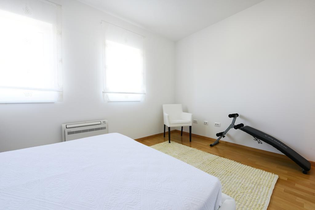 M&D Apartment Zadar Buitenkant foto